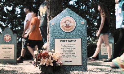 Độc lạ: Thành lập nghĩa địa dành riêng để 'chôn cất' những hương vị kem đã 'chết'